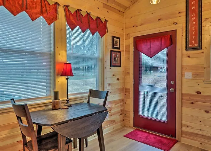 Cozy Heber Springs Cabin With Deck And Dock!