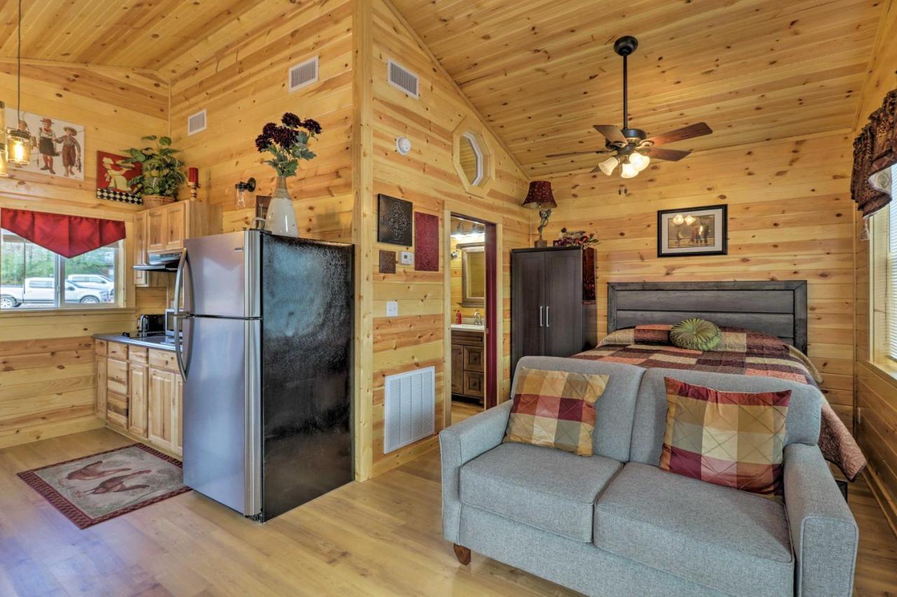 Apartment Cozy With Deck And Dock!